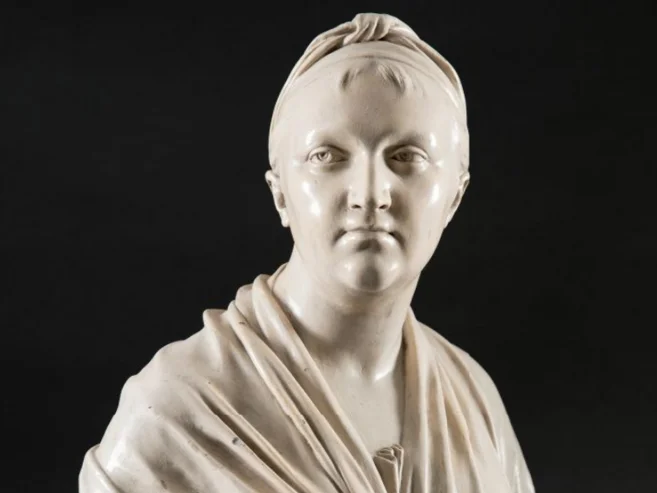 Büste Dorothea von Schlözers Büste einer jungen Frau mit einem Stirnband, Dorothea von Schlözer darstellend