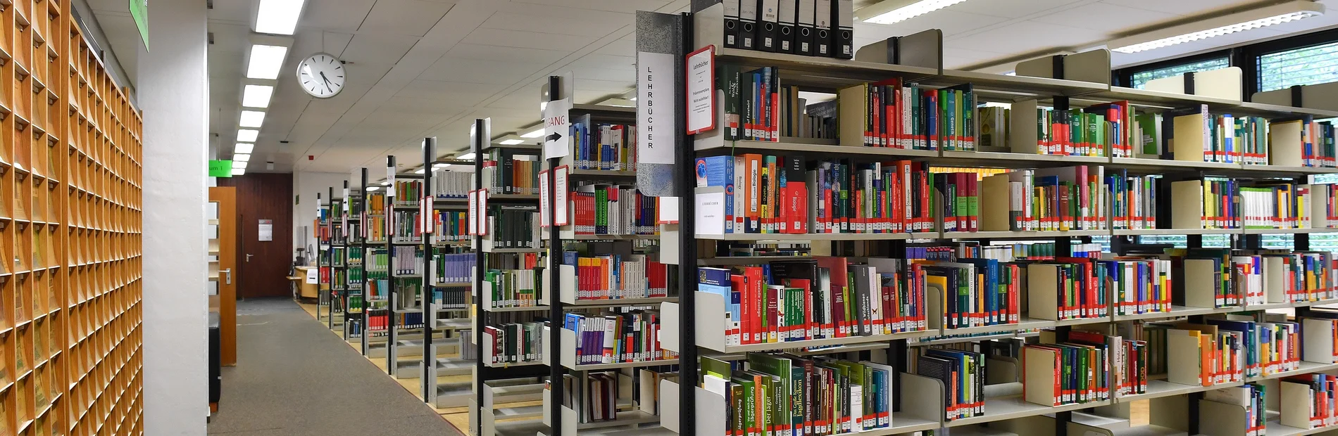 Lesesaal in der Bereichsbibliothek Forstwissenschaften